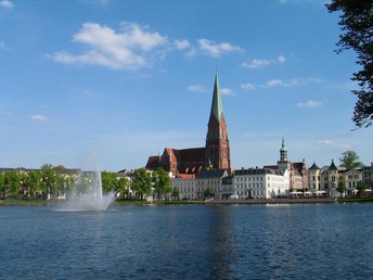 Romantische Zeit zu Zweit in Schwerin inkl. Besuch des Schweriner Schlosses