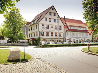 Heimat & Genuss mit Mercedes-Benz-Museum