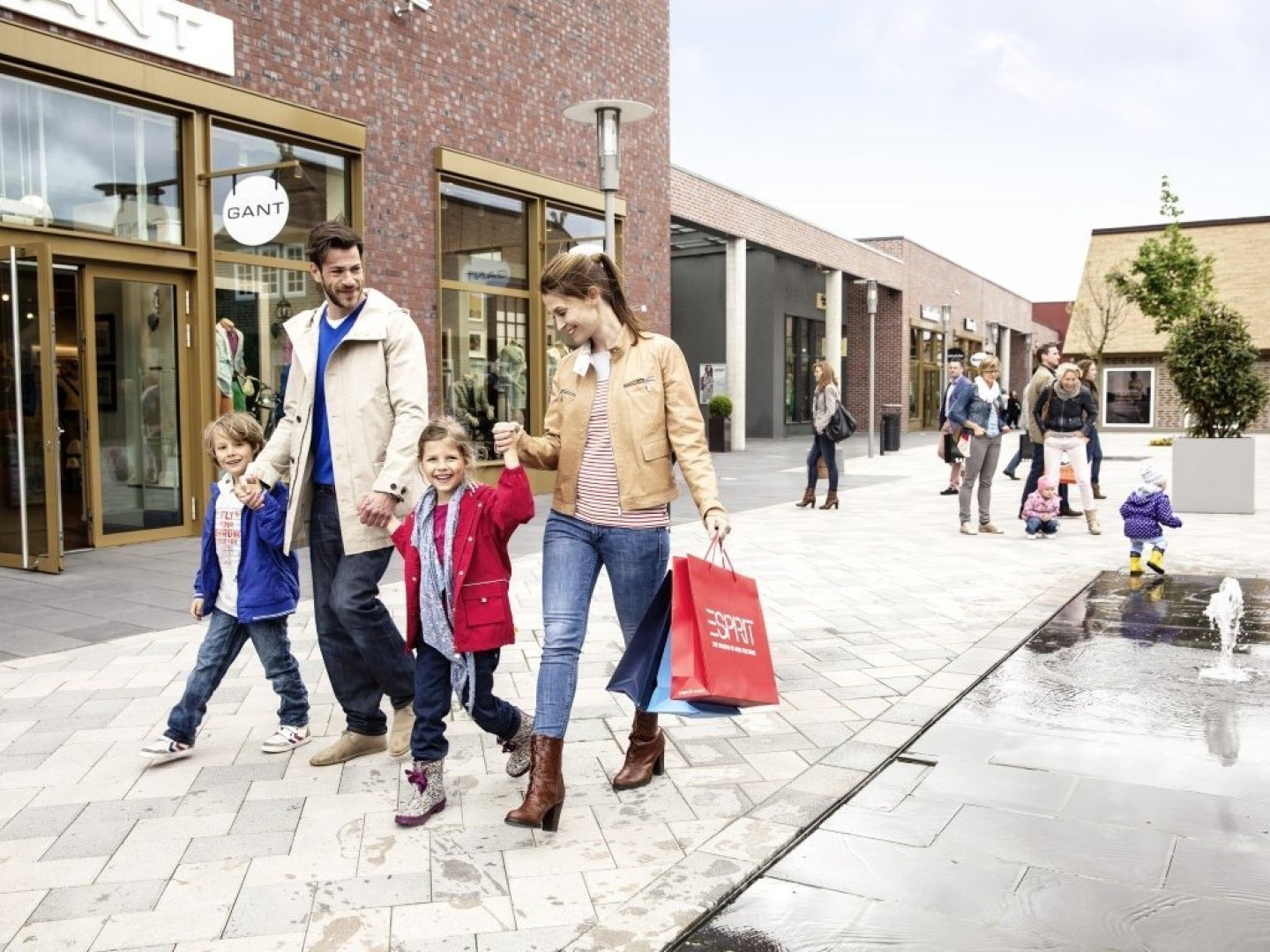 2 Tage Shoppingurlaub- 10% Rabatt DOC Factory Outlet Center bei Soltau 