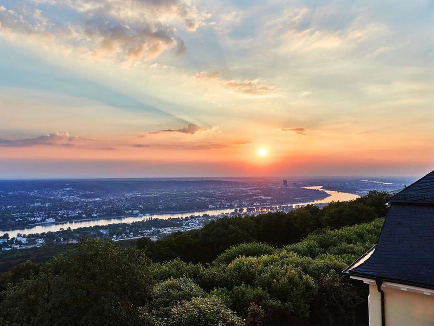 Auszeit im Siebengebirge auf dem Petersberg inkl. 3-Gang Menü | 4 Nächte