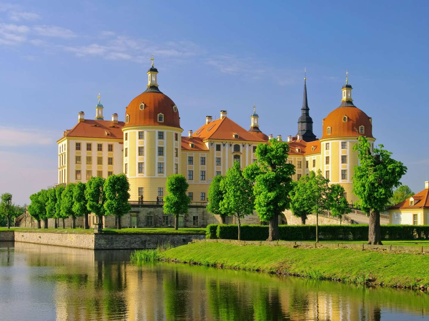 Von Moritzburg nach Dresden inkl. Abendessen 