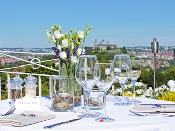 Love is in the air - Würzburg für Verliebte incl. Candle-Light-Dinner