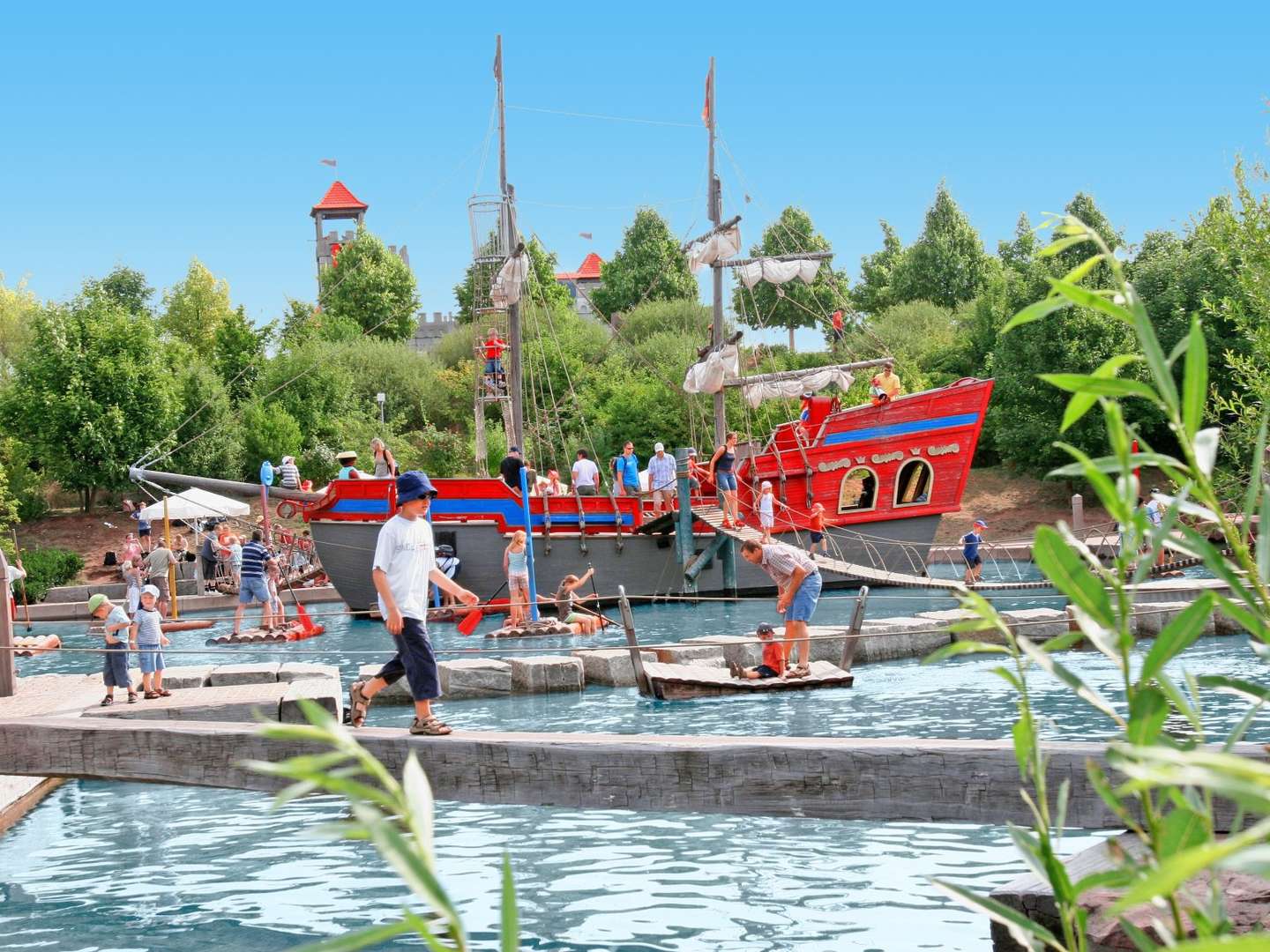 Playmobil FunPark u. Tiergarten Arrangement für 2 Erw. & 1 Kind bis 13 Jahren  