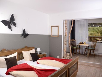 Kuschelstunden zu Zweit im romantischen Schwarzwald - 5 Tage mit Therme & Candle Light Diner