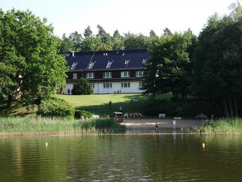 Relaxtage direkt am See inkl. Dinner und Massagen