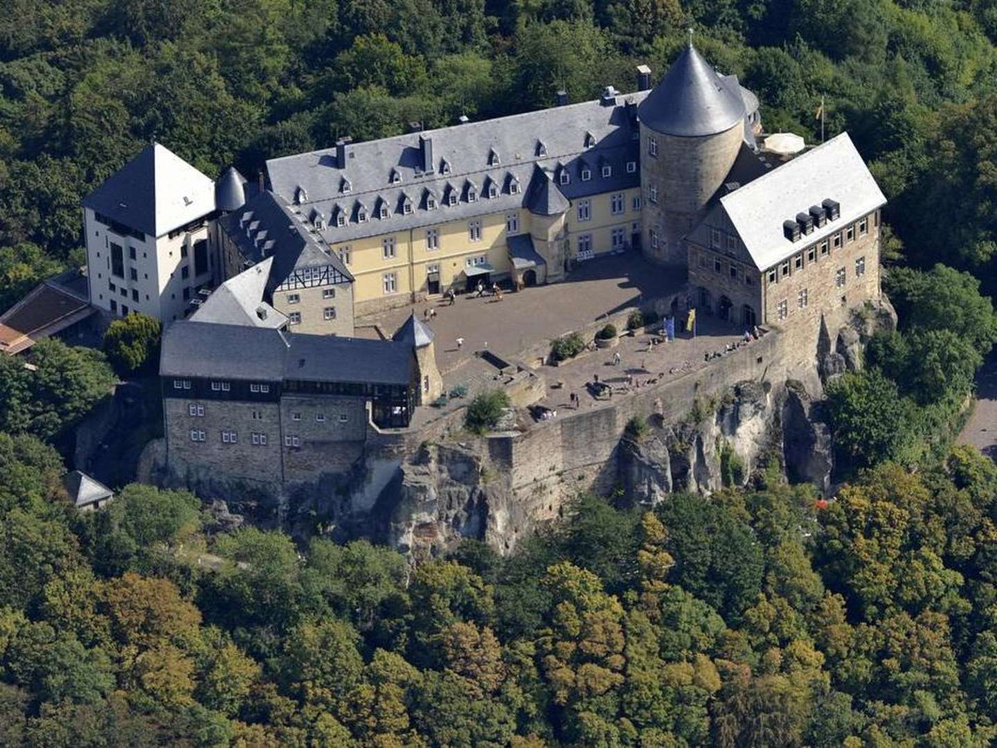 Blauer Montag am Edersee auf Schloss Waldeck