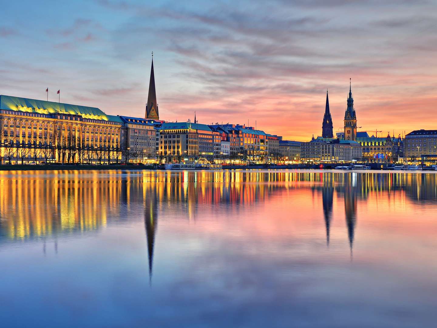 2 Tage Kurzurlaub im Reichshof Hamburg