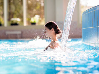 Gesund Baden - im stärksten Jodschwefelbad Deutschlands