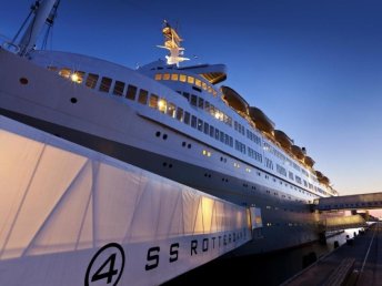 Kurzurlaub auf einem ehemaligen Kreuzfahrtschiff in Rotterdam 3 Nächte