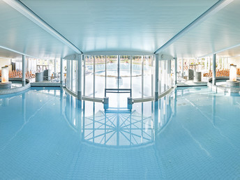 Relaxen in der Therme Laa inkl. Relax Liege & Refreshements | 2 Nächte