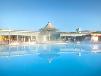 Relaxen in der Therme Laa inkl. Relax Liege & Refreshements | 2 Nächte