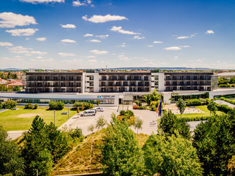 Relaxen in der Therme Laa inkl. Relax Liege & Refreshements | 2 Nächte