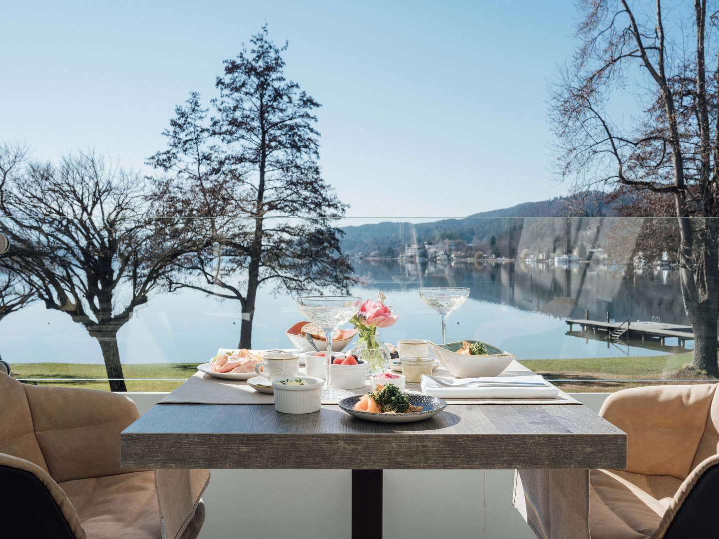 Bed & Breakfast - 1. Reihe fußfrei am Wörthersee  | 2 Nächte 