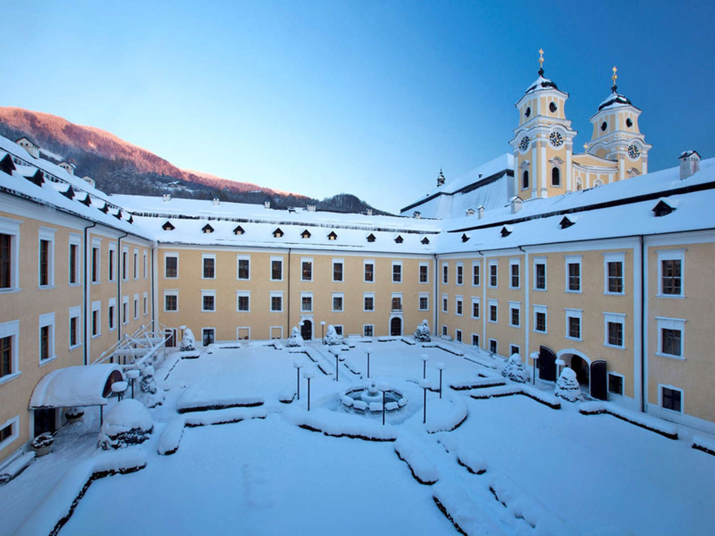  Winterbeginn im Schlosshotel am Mondsee inkl. Wellness & 2x Abendessen | 3 Nächte