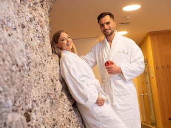 Relax Deluxe - Die besondere Art zu Entspannen inkl. Therme & Massage