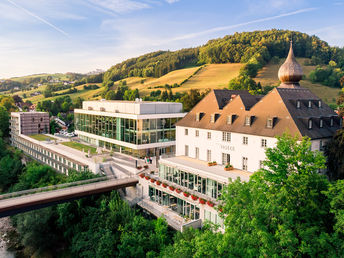 Romantikurlaub in der Turmsuite im Schloss inkl. Frühstück im Bett | 2 Nächte