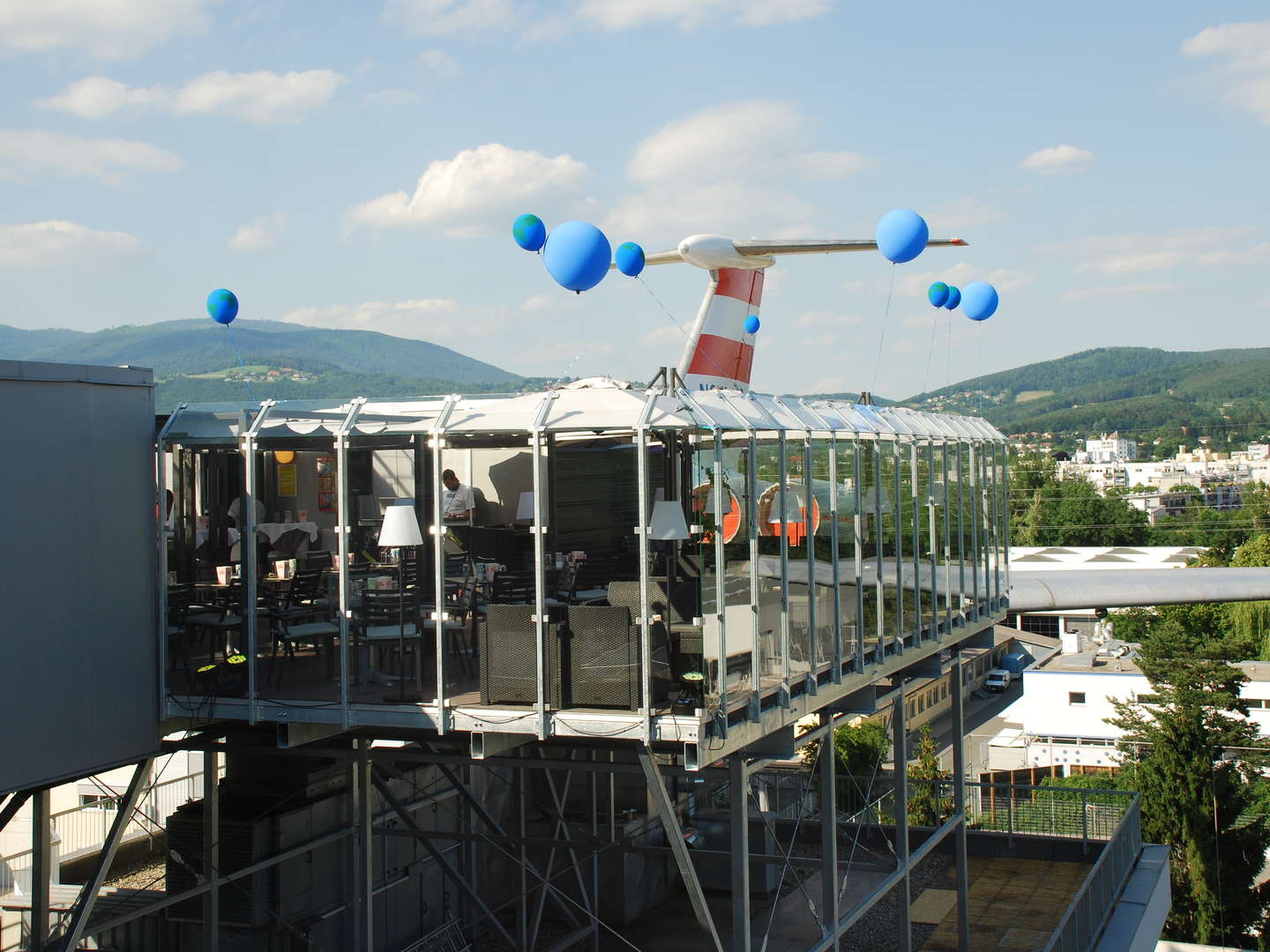 Weekend für Zwei im außergewöhnlichen Flugzeughotel | 1 Nacht inkl. großem Wellnessbereich