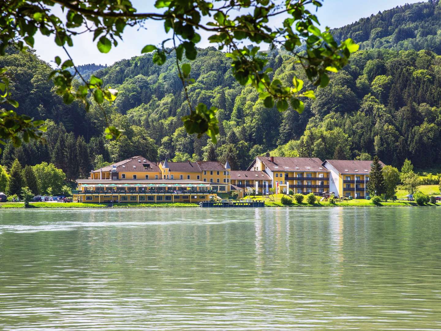 4=3 Goldener Herbst im oberösterreichischen Donauraum mit Massage & geführte Wanderung