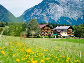 Waldbaden in der steirischen Region Schladming-Dachstein inkl. Themenmenü & Sommercard | 4 Nächte