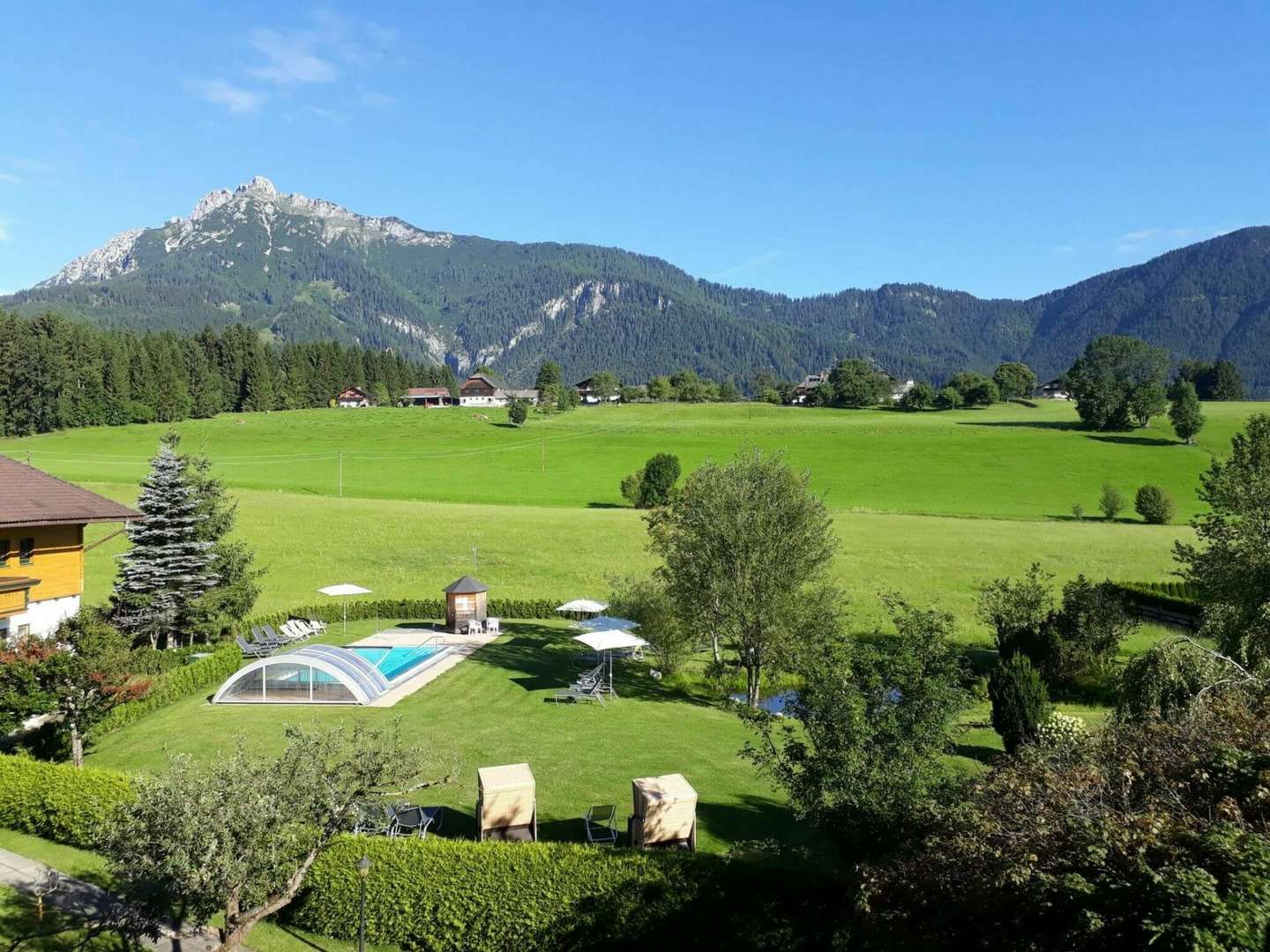 Waldbaden in der steirischen Region Schladming-Dachstein inkl. Themenmenü & Sommercard | 4 Nächte