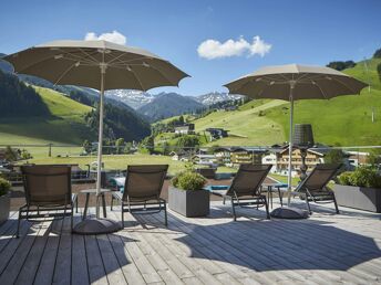 Sommerurlaub in Saalbach Hinterglemm mit Rooftop-Relax-Area | 5 Nächte