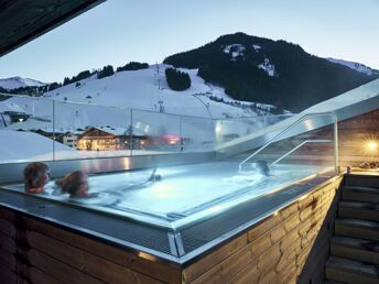 Sommerurlaub in Saalbach Hinterglemm mit Rooftop-Relax-Area | 5 Nächte