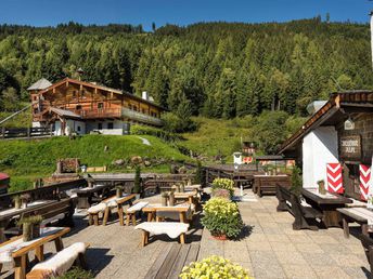 Romantische Auszeit inkl. Felsentherme Bad Gastein, Schmankerl Korb & GasteinCard 