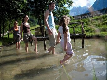 4=3 Bonustage nach Pfingsten im Familienhotel in Vorarlberg