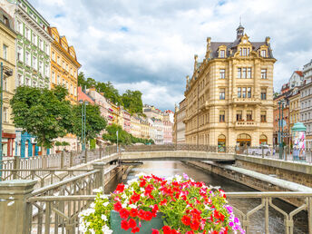 Wellness EXTRA im St. Joseph Royal mit Halbpension & Massage in Karlsbad | 4 Nächte 