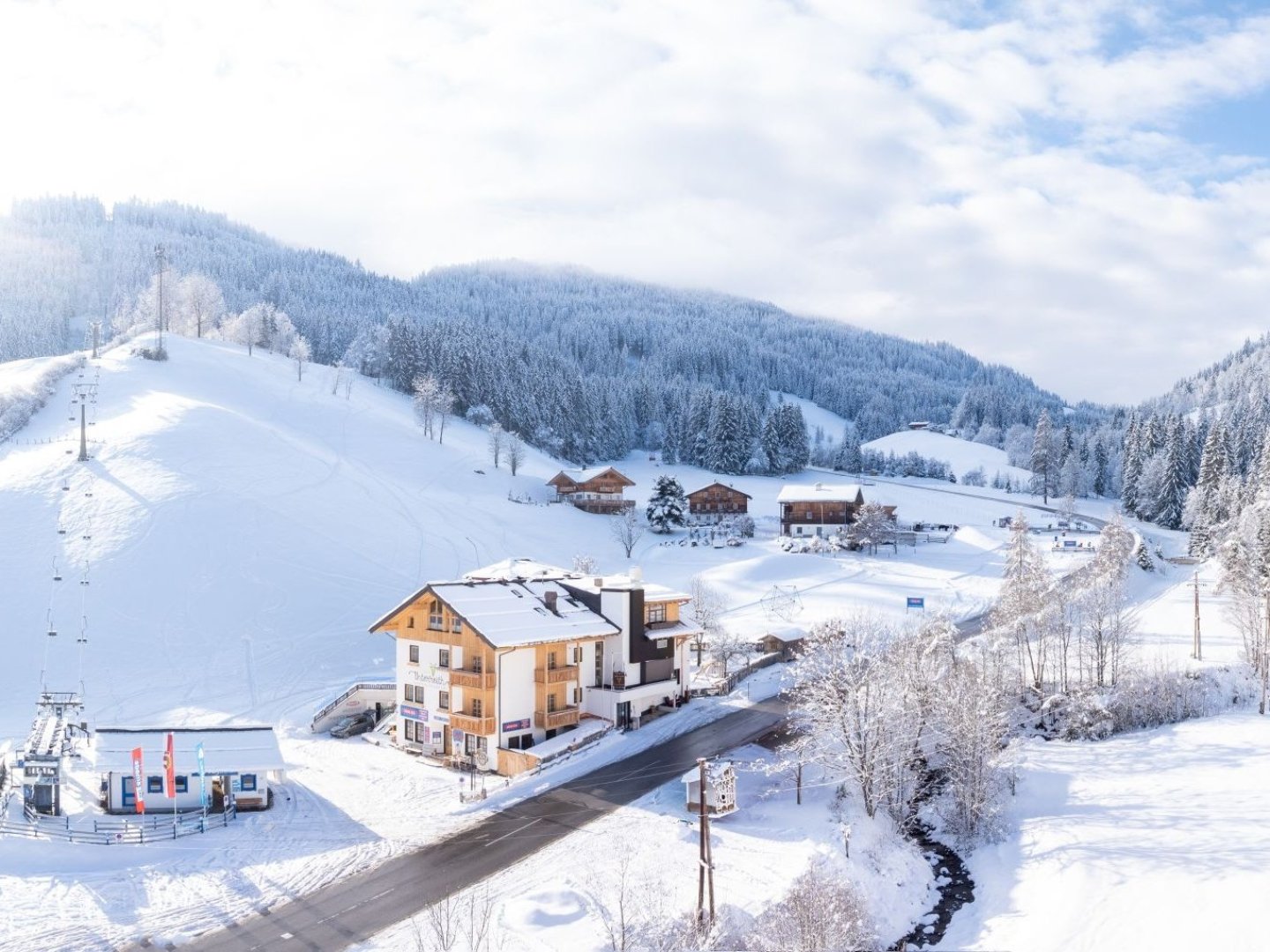 Skiurlaub in Ski amadé - direkt an der Piste im SalzburgerLand - 4 Nächte