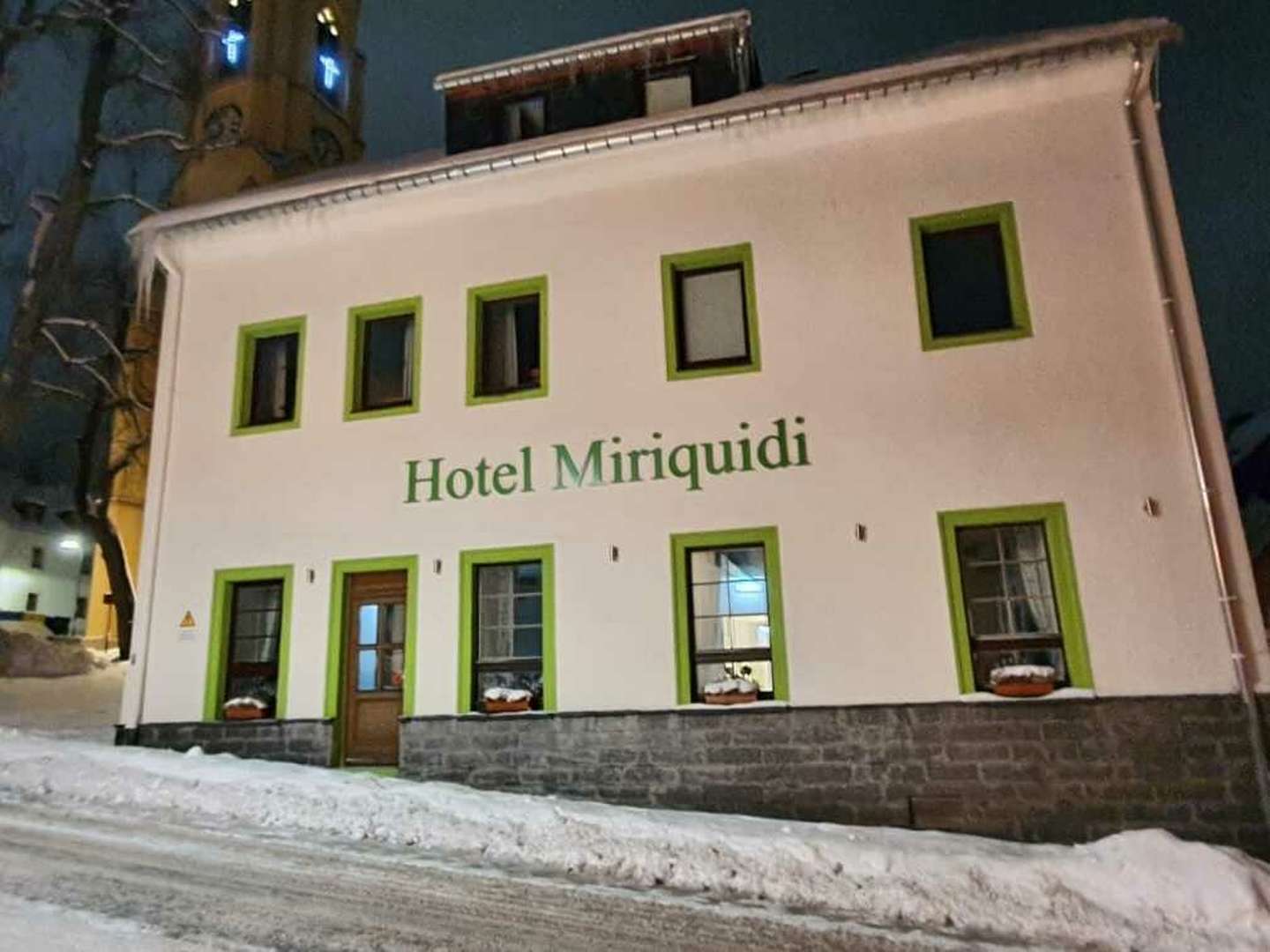 6 Tage/ 5 Nächte Kurzurlaub Hotel Miriquidi mit Premium All Inklusive