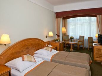 Aufenthalt mit Halbpension und Gesundheitsprogramm im Parkhotel in Marienbad - 8 Tage