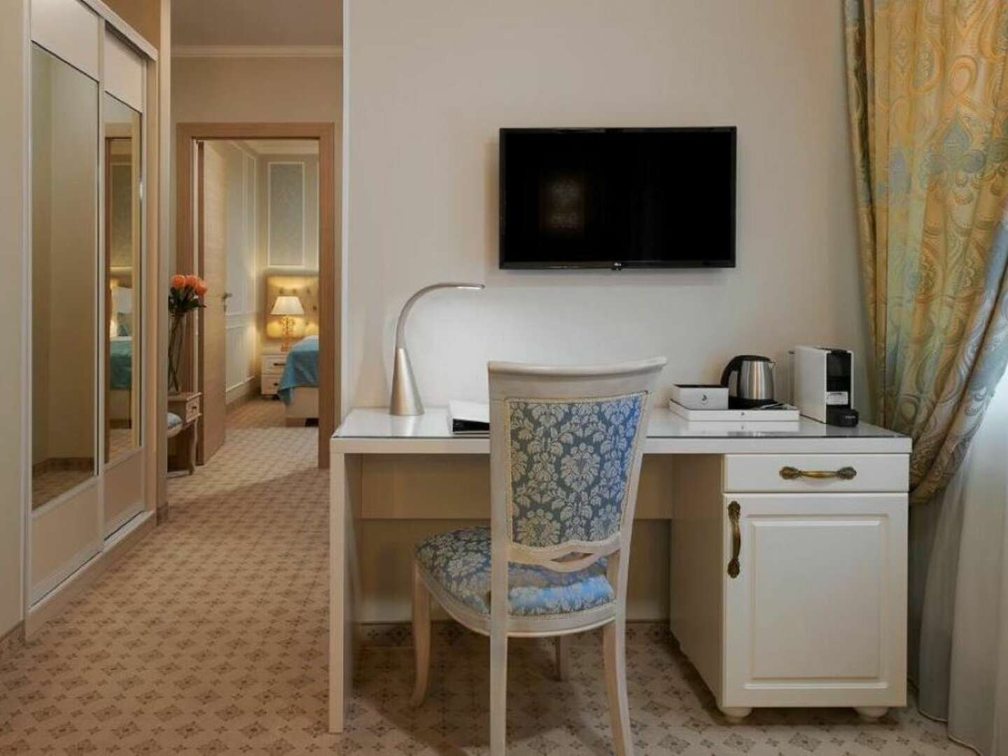 Luxusunterkunft mit Privat-Wellness im Waldhotel Honour and Grace - 2 Nächte									  