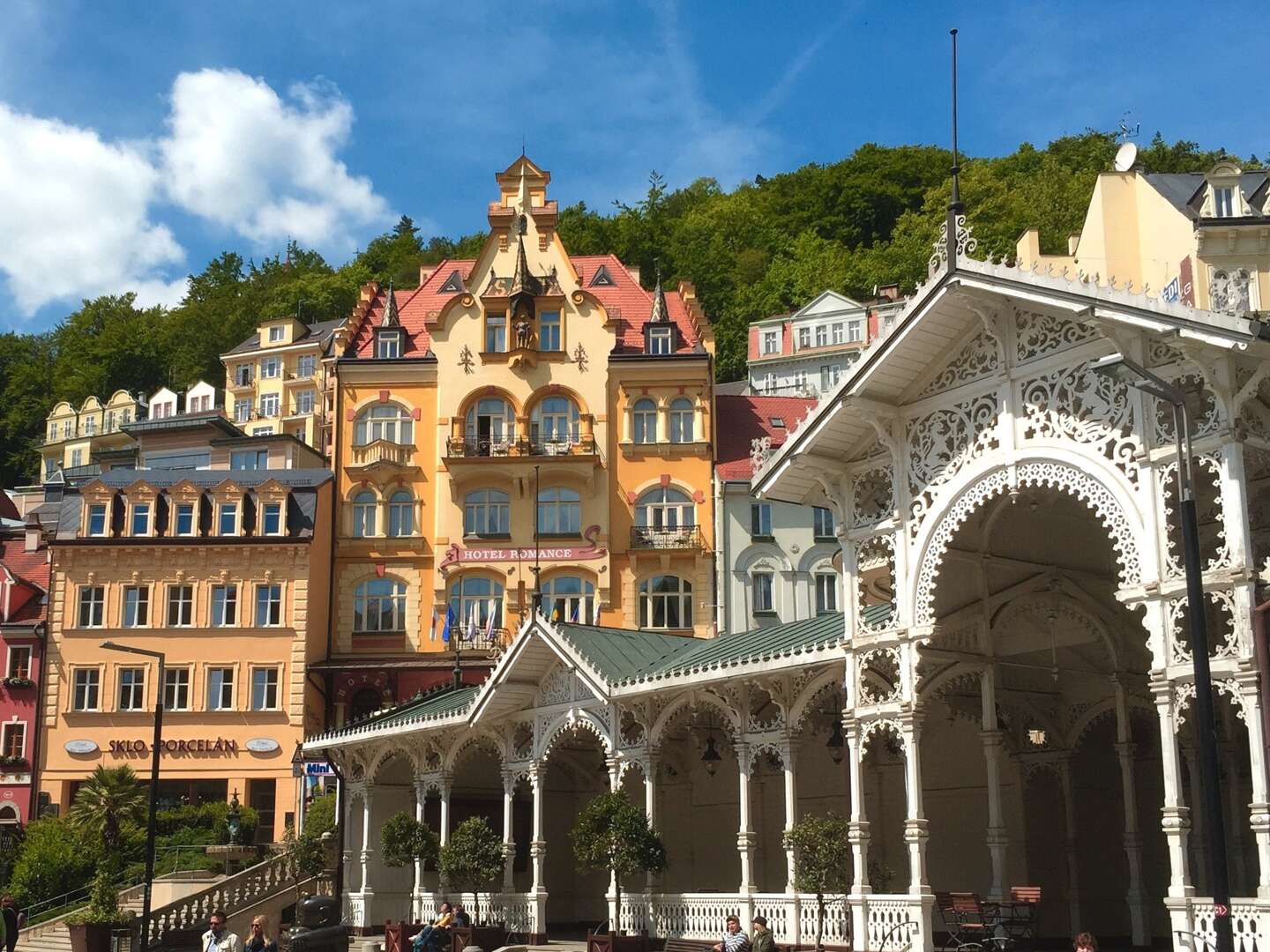 Kurzurlaub mit Frühstück im Hotel Romance in Karlsbad - 6 Tage   