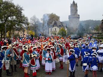 Andernach ALAAF mit Karnevalsveranstaltung | 2 Tage in der Eifel