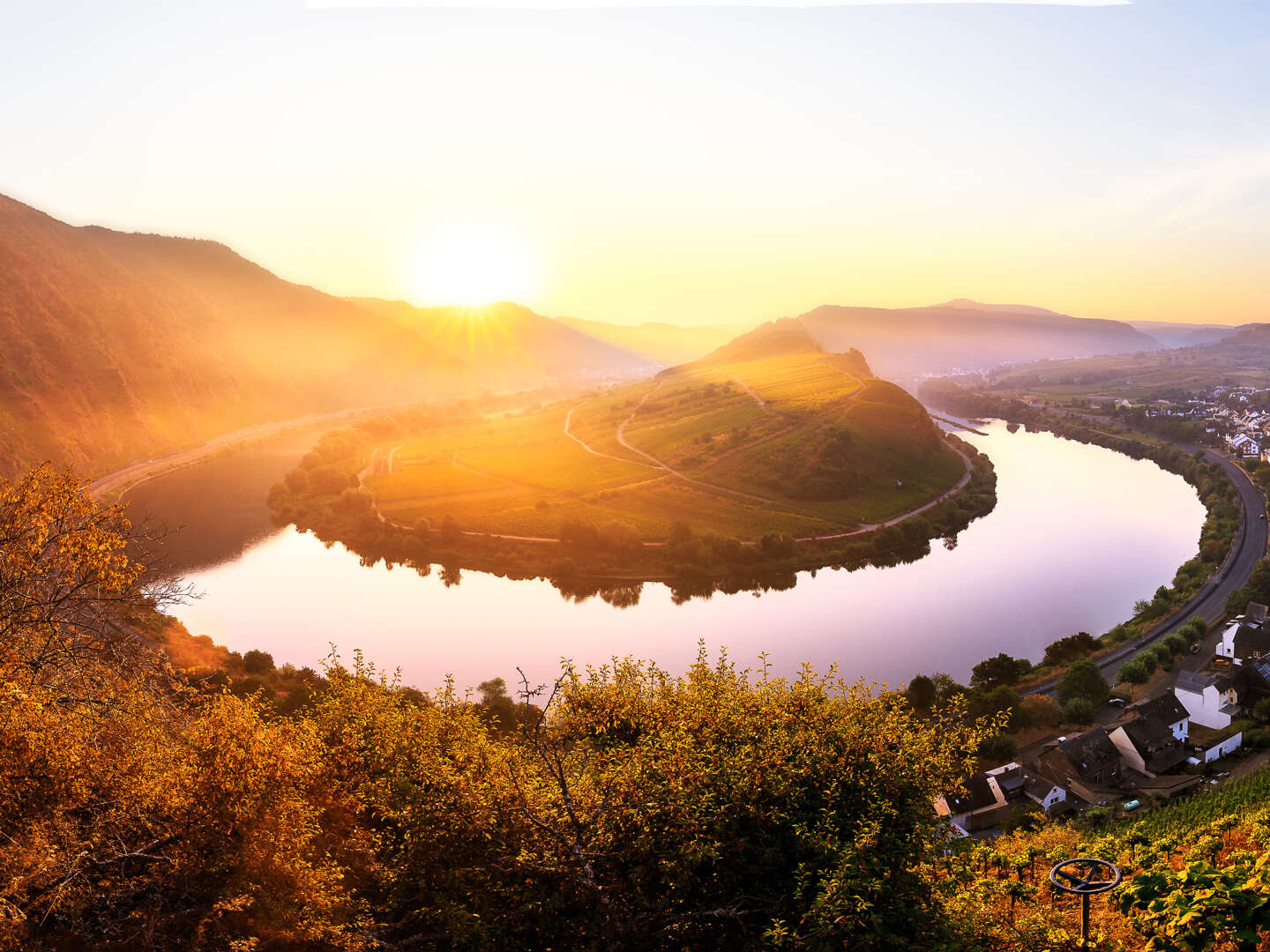 8 Tage Aktivurlaub: Entspannung am Flussufer der Mosel und Verwöhnzeit in der Vulkaneifel Therme ´25