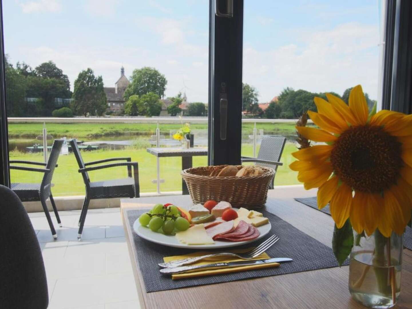 Romantischer Urlaub am Wasser- 2 Tage an der Weser & am Weserradweg