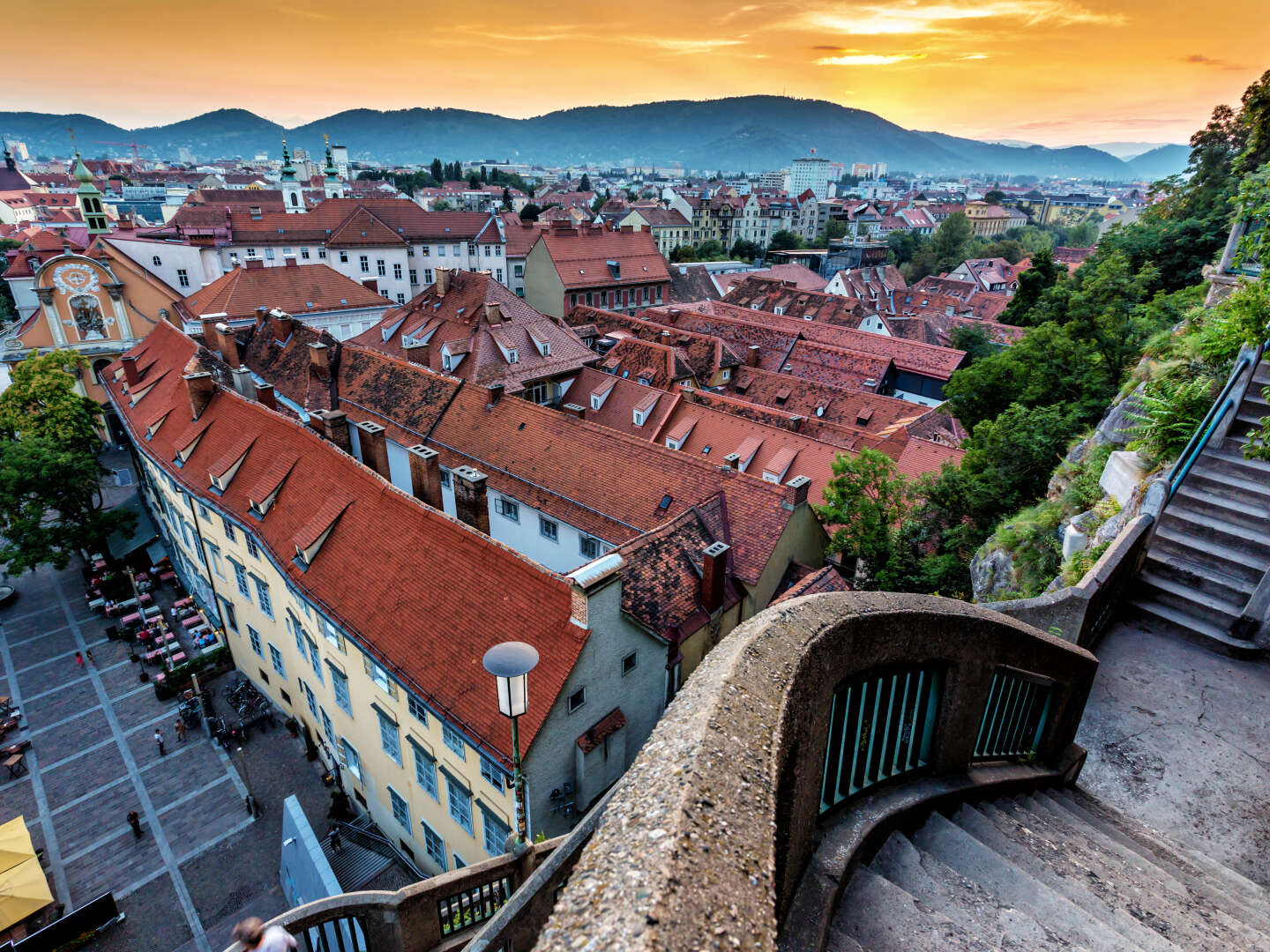 FreundInnen Auszeit im Kunsthotel l 2 Tage Städtereise Graz 