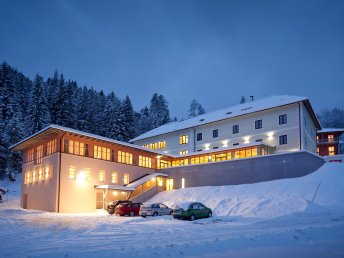 Zweisamkeit in den Bergen – Wandern & Entspannen im Salzkammergut I 4 Nächte