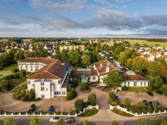 2 Tage im traditionsreichen Hotel nahe Nürnberg mit 3-Gang-Menü & Wellnessbereich